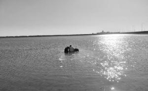 遼寧年輕女子下海輕生被困淤泥，兩消防戰(zhàn)士合力救她上岸