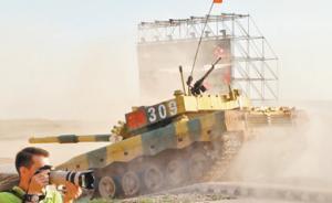 坦克赛印军“趴窝”退出，我军操控96B型坦克领先其近两圈