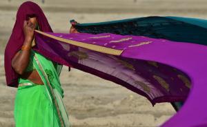 印度新德里組建“疾風(fēng)”女子騎警隊(duì)：快速反應(yīng)打擊對女性犯罪