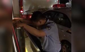 押送嫌犯警车追尾公交，辅警受伤未饮酒