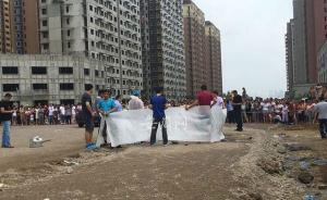 警方：女童被埋路基案涉事驾驶员等违反规程，被采取强制措施