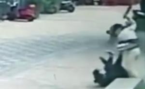 男子持长刀追砍前妻数刀，致身亡后逃跑