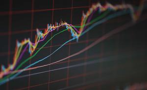 “國際配置”擾動公募排名戰(zhàn)，破解工銀瑞信QDII領(lǐng)銜之謎