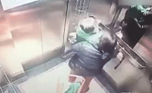 “保姆电梯虐童”事发郑州：警方正调查