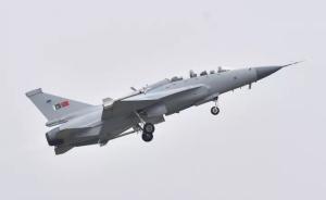 友誼的見(jiàn)證：中巴飛行員首次聯(lián)合駕駛“梟龍”雙座機(jī)成功試飛