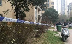 “新生女?huà)氡粡母邔尤酉隆蹦赣H已被警方找到，稱(chēng)生下即是死嬰