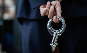 湖南雙峰公安在居民樓繳獲各類假證半噸，6名嫌疑人被刑拘