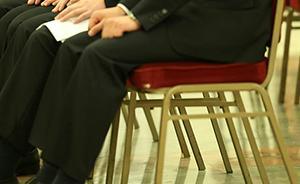 安徽懷遠(yuǎn)兩鎮(zhèn)司法所長(zhǎng)開公車接受矯正人員吃請(qǐng)，被縣紀(jì)委處分