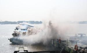 神兵演练：八百米钢铁浮桥26分钟搭完