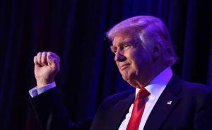 “大食人魚”沃爾夫：被指出賣白宮高官，曾因報道失實(shí)遭詬病