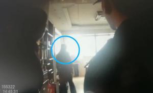 男生压力大留遗书跳楼，看到妈妈后哽咽