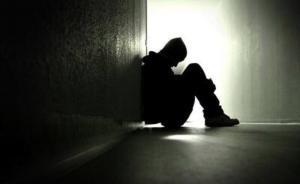 男性被性侵法律上如何认定？法律专家：目前只能认定为猥亵