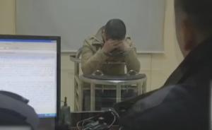 “月入10万”男子报复家人，入室偷猫