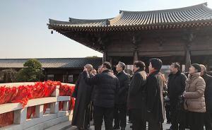 上海市人大代表和在滬全國人大代表赴寶山寺，視察宗教工作