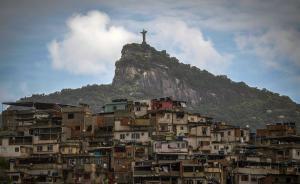 巴西里約熱內(nèi)盧一汽車沖撞人群：至少15人被撞，肇事者被抓