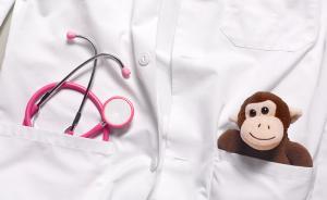 “全面二孩”时代儿科医生压力大，委员建议提高规培待遇