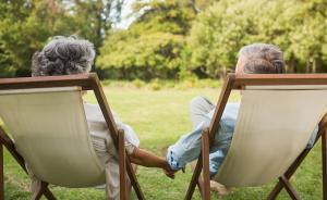 农工党上海市委：完善异地养老，搭建权威信息交流平台