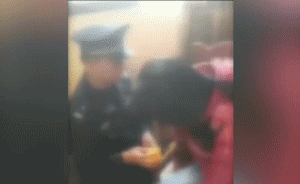 自导自演：保姆让老乡反绑其和屋主抢劫