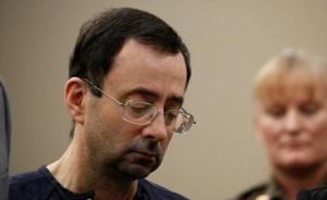 前美國(guó)體操隊(duì)隊(duì)醫(yī)獲刑40至175年，百余名女性遭其性侵