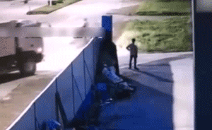 摩托少年避让车丧命，过路司机赔51万