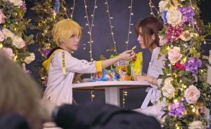 與紙片人戀愛：你我本無緣，相逢全靠錢