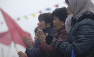 在鄉村客車上③｜進香與賣菜：班車的節慶與日常