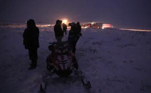 俄媒：坠毁客机上71人全部遇难，包括3名未成年人