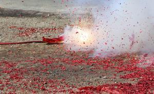 云南一男子除夕為泄憤兩次將炮仗丟進(jìn)派出所，被拘10日