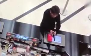 香港東亞銀行總行遭持槍搶劫，劫匪20秒搶數(shù)萬(wàn)港元后逃走