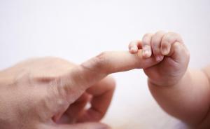 研究：大龄父亲生育也会对后代不利，该结论可能适用于人类