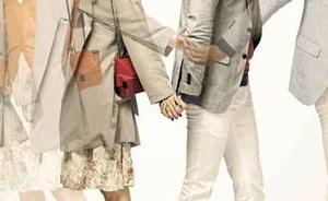 男子热恋时赠女友包包分手后要求退1.5万，法院怎么判？