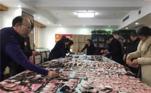 40萬現(xiàn)金藏冰箱后失火，殘幣鋪滿桌