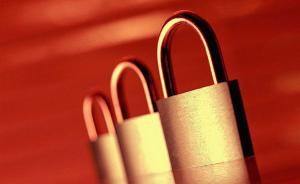 馬上評(píng)｜給“賣慘”文章打賞前，先為愛(ài)心上把“理性之鎖”