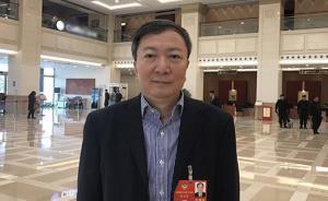 政協(xié)委員李言榮： 高校人才之爭較為激烈，應(yīng)設(shè)西部人才基金