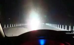 上海交警專項(xiàng)整治“變道不打燈”“亂用遠(yuǎn)光燈”等違法行為