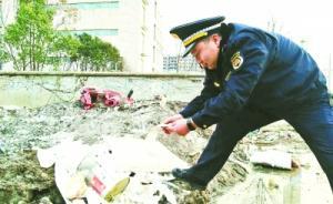 城管队长把千余个服务对象发展成线人，群众线索屡破“大案”