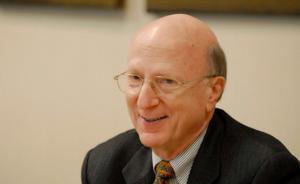 美知华派学者、台海问题专家容安澜去世，曾吁蔡英文承诺不独