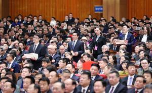 十三屆全國人大一次會議選舉全國人大常委會副委員長、秘書長