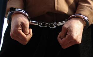 陜西臨潼一男子酒駕攔停處警警車并無故打罵民警，被刑拘