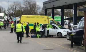 英国80岁老人危险驾驶冲撞人群致6伤