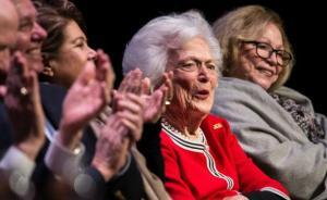 芭芭拉·布什葬禮舉行，老布什送別相伴73年的妻子