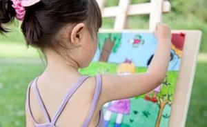 专家谈上海3岁以下幼儿托育政策：家庭为主多方参与，很科学