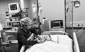 河南男童誤服火堿被家長慌亂喂水，口腔等多個部位被燒傷