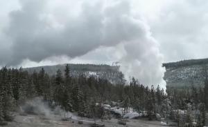 世界最大的間歇泉6周內(nèi)3次大規(guī)模噴發(fā)