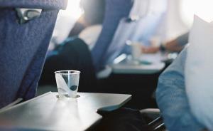 騰沖機(jī)場兩男子飛機(jī)上硬要換座鬧停航班，被拘7天罰200元