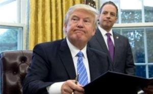 特朗普簽署1.3萬億美元聯(lián)邦政府預算案，早前曾威脅否決