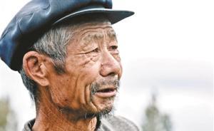 “滯銷大爺”原圖拍攝者稱要維權(quán)：沒聽說大爺家有滯銷水果