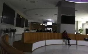 去年凌晨4點(diǎn)，年輕海歸排隊(duì)申辦落戶，這樣的焦慮解決了嗎