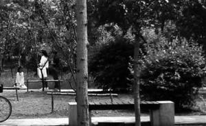 沈陽一少女因?qū)W習問題被父母公園罰跪，專家：會傷及孩子尊嚴