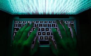 网游宕机8小时1700万人上不了，上海警方赴青岛抓获黑客